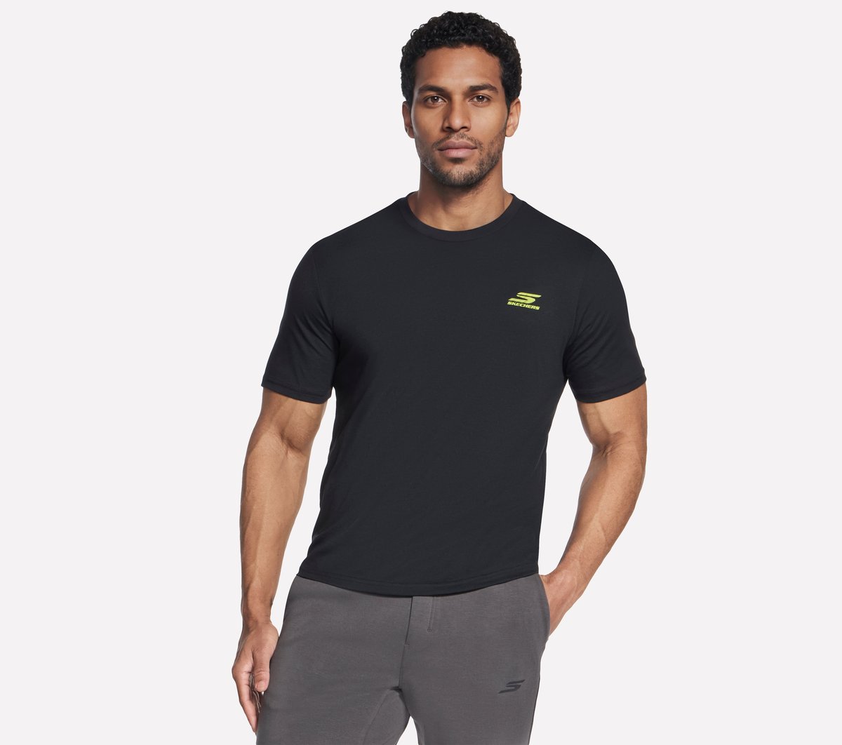Skechers Fit Form camiseta en Negro, talla 2XL