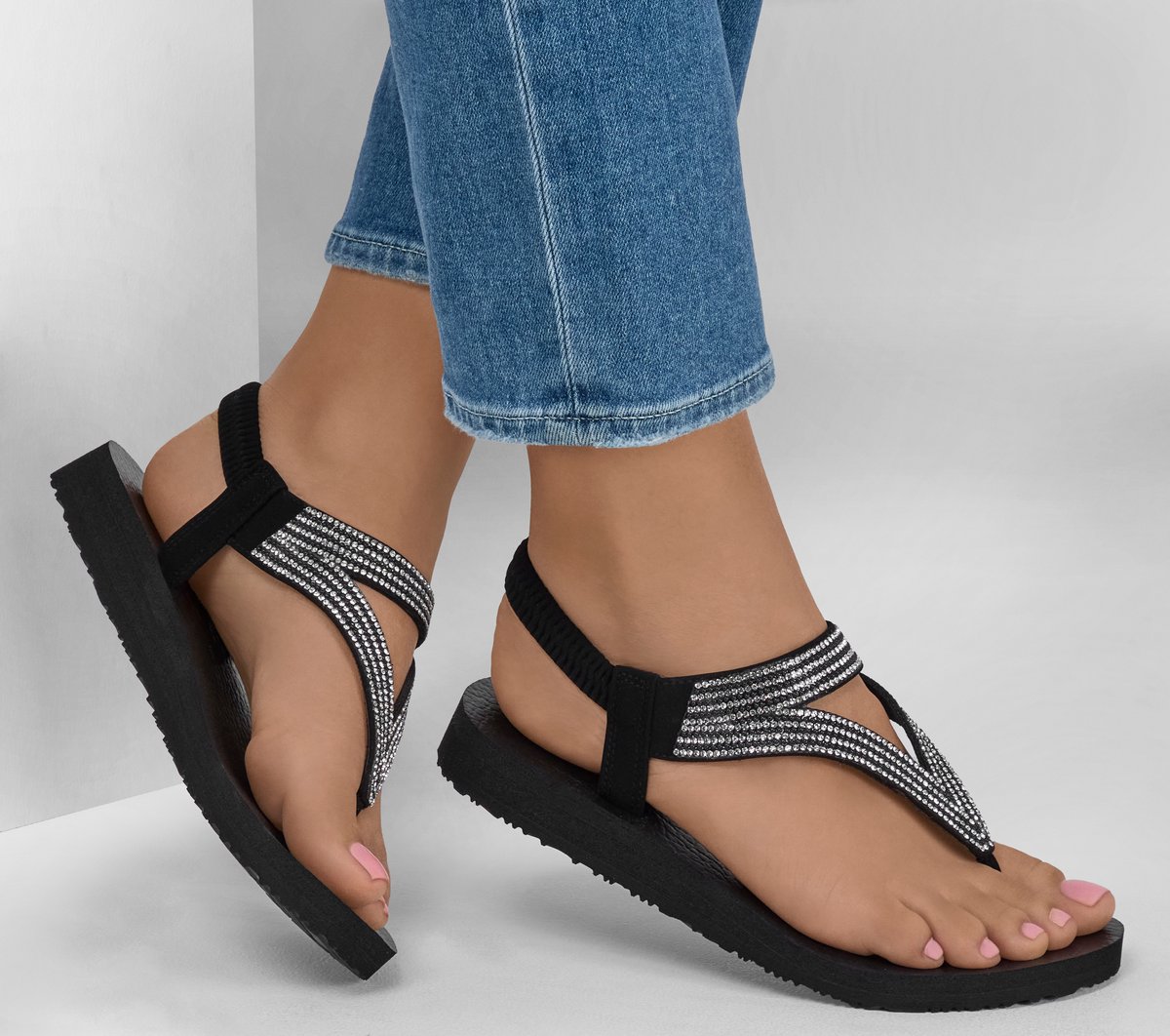 Skechers Womens Yoga Foam Fabric Thong Strappy Ankle Strap