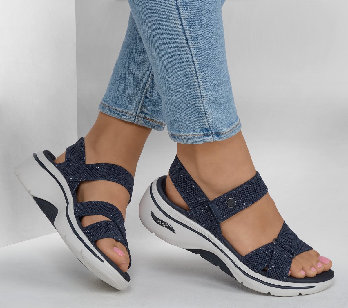 【新品】SKECHERS GO WALK SANDAL-23cm Skechers GO WALK Arch Fit - Dazzle - NAVY