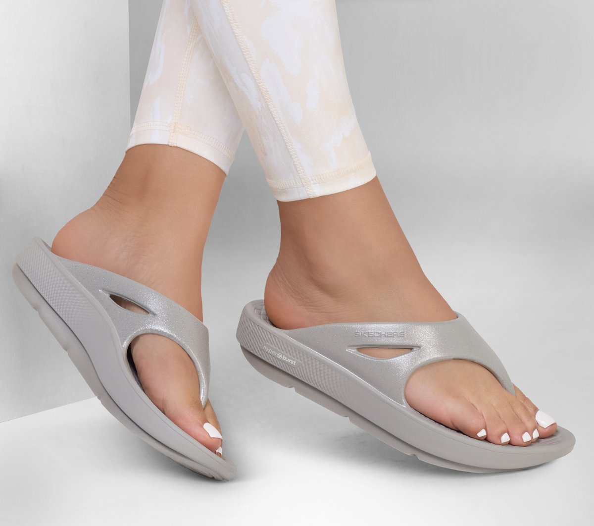 ⭐︎⭐︎ Skechers - 136542 On The Go Flex Black – Invogue Footwear