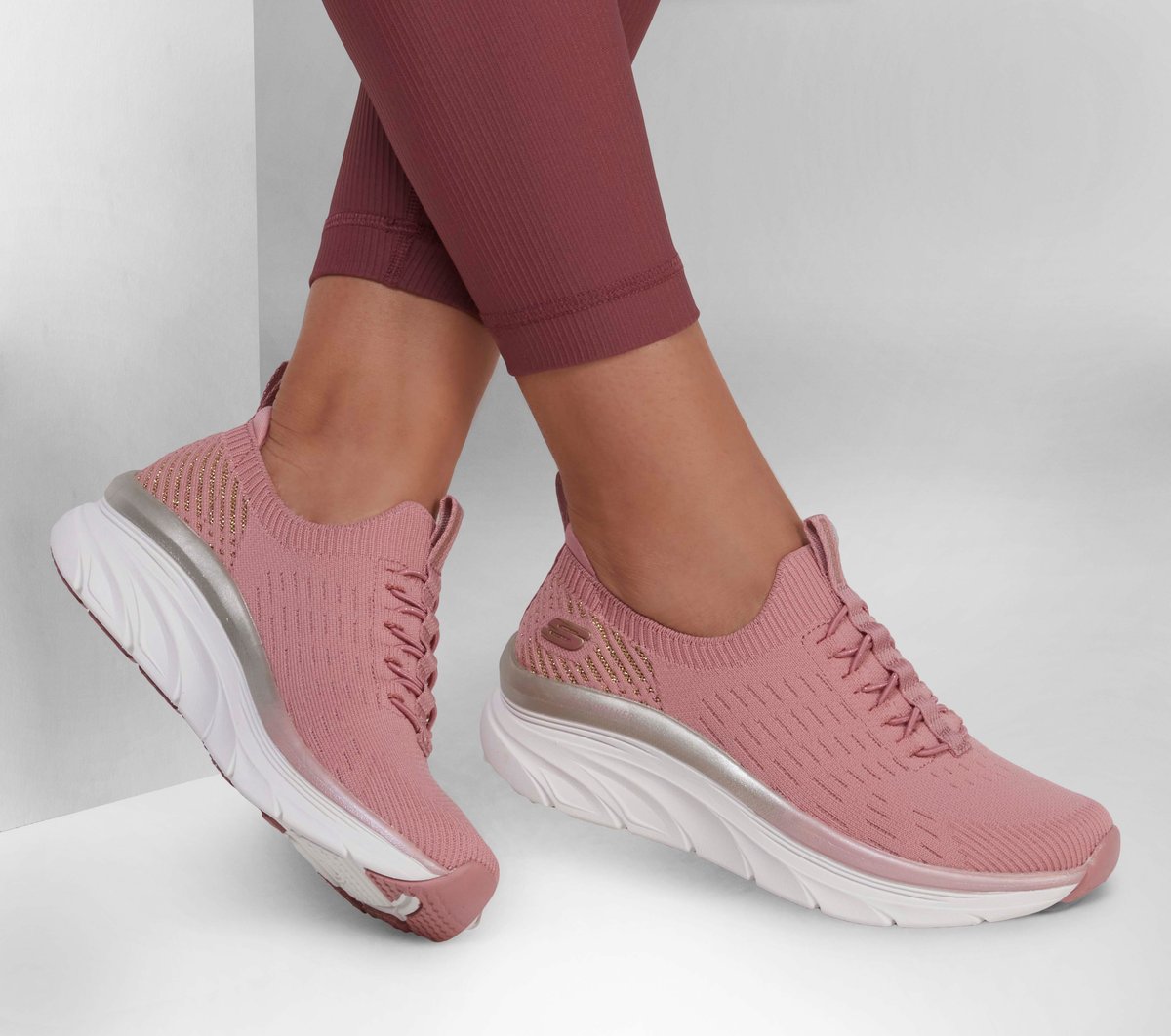 Relaxed Fit: D'Lux Walker - Let it Glow | SKECHERS UK