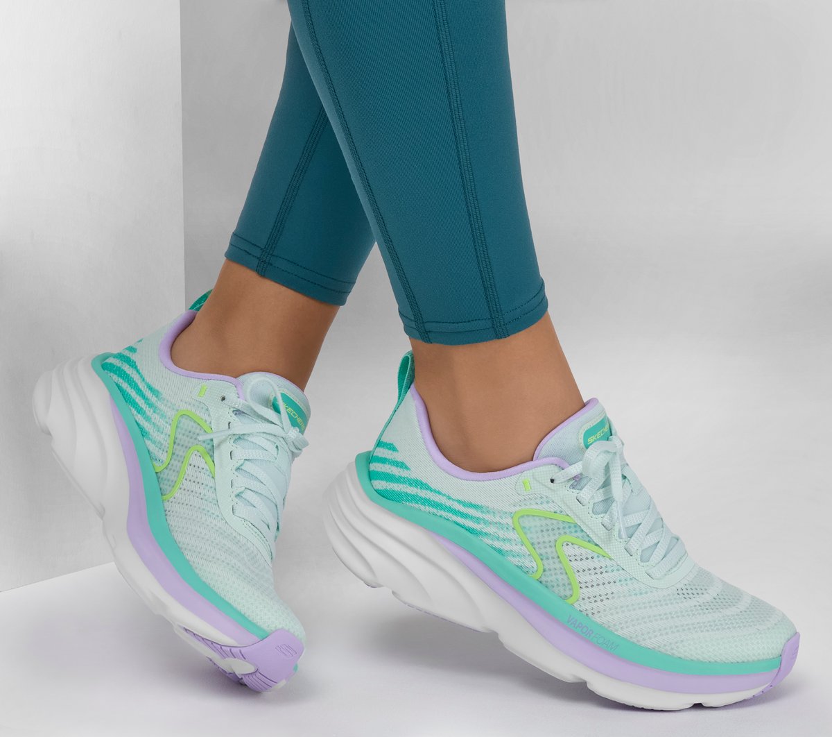 Relaxed Fit: D'Lux Vapor - Cool Breeze