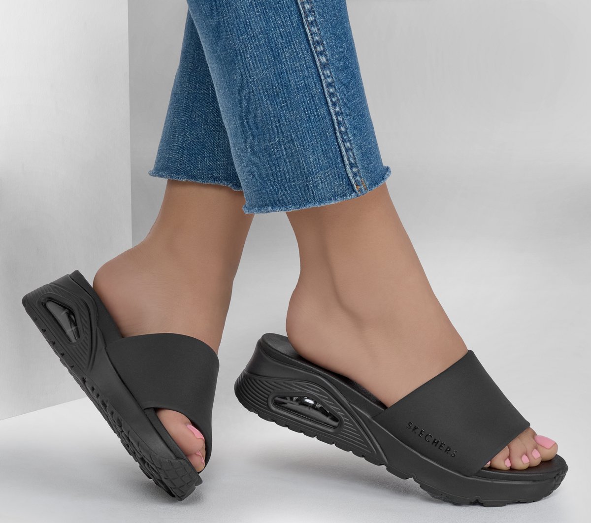 にこっちページ スケッチャーズ ウノ - スタンド トゥギャザー | SKECHERS JP