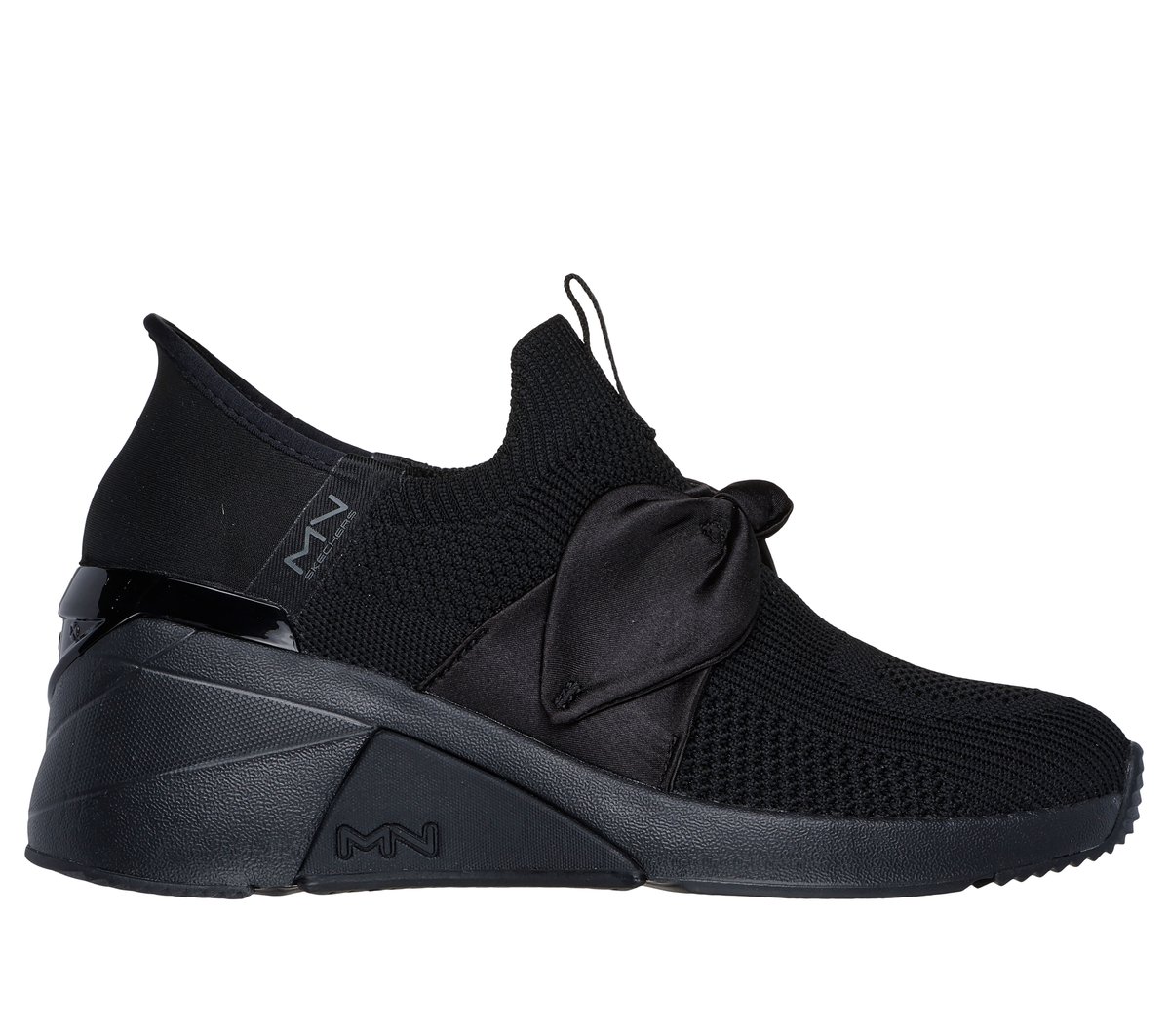 スケッチャーズSKECHERS スリップインズ　MARK NASON リボン　黒 スケッチャーズ スリップインズ マーク・ネイソン：Aウェッジ