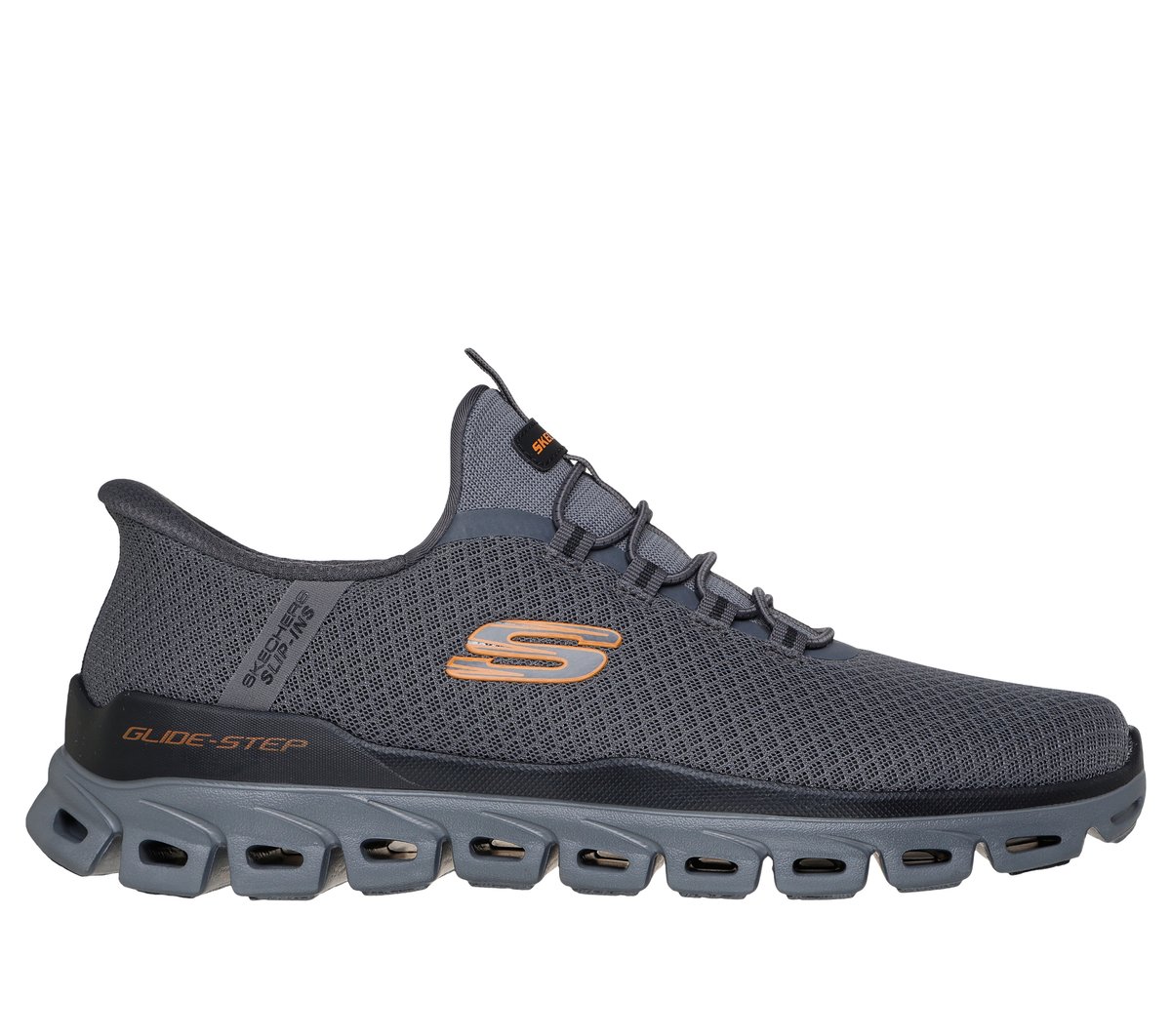 SKECHERS SLIP-INS GLIDE-STEP 24cmのサイズ感 image;width=auto,format=auto/