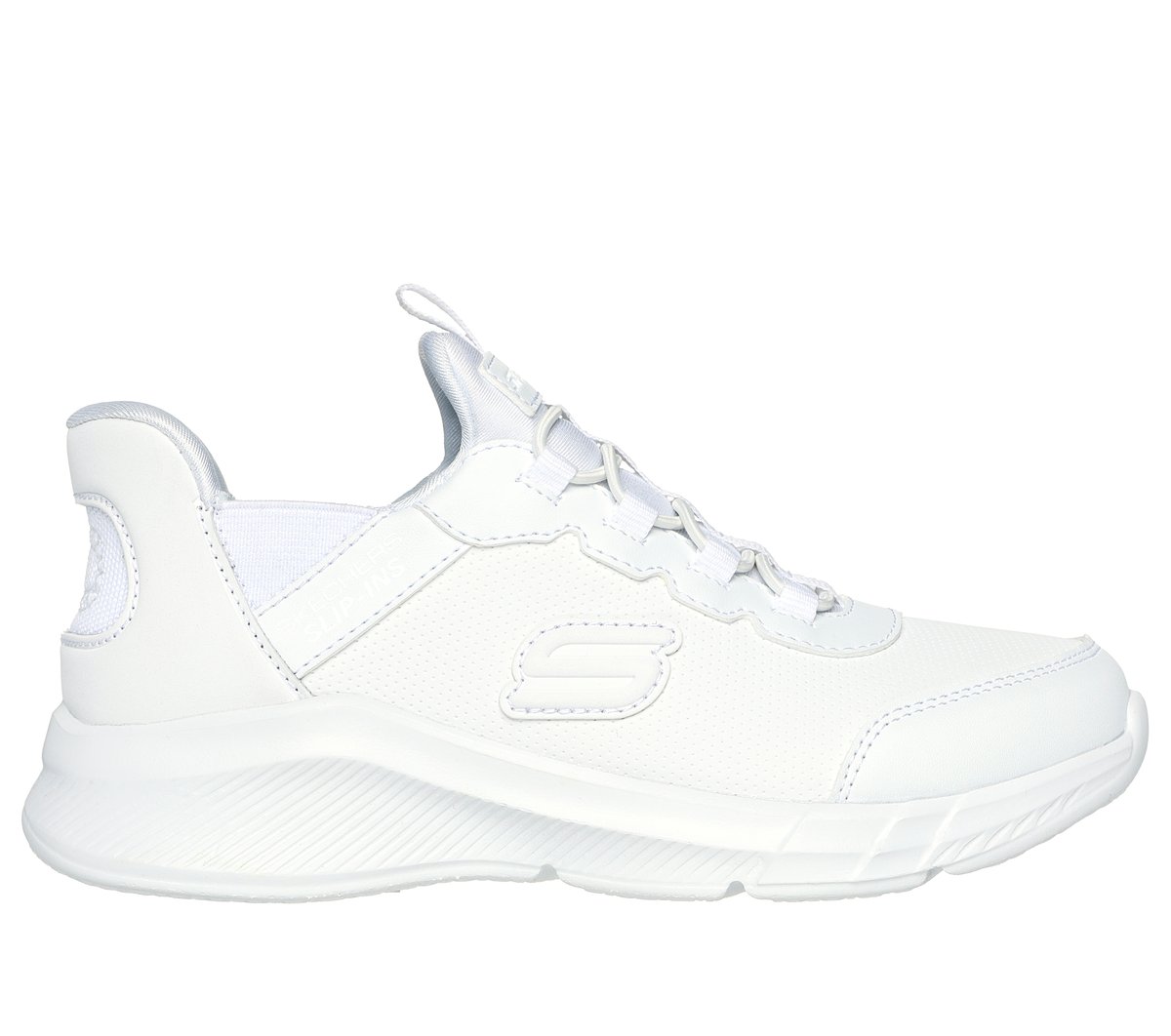 すず レースレスなミニマルなシルエットが新しい、adidas Originalsの