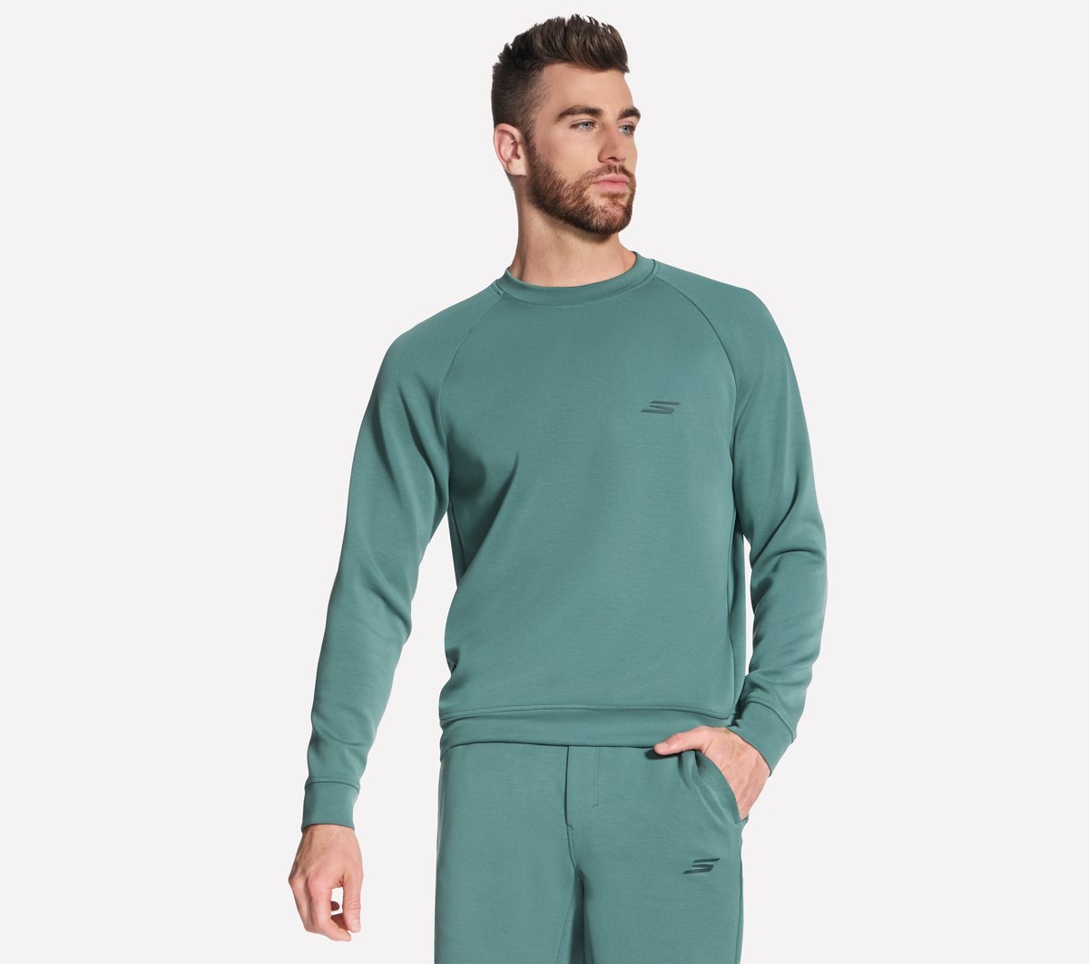 S.K.R.T　eurokenvy スウェット SKECHCLOUD Elevate Crew | SKECHERS UK