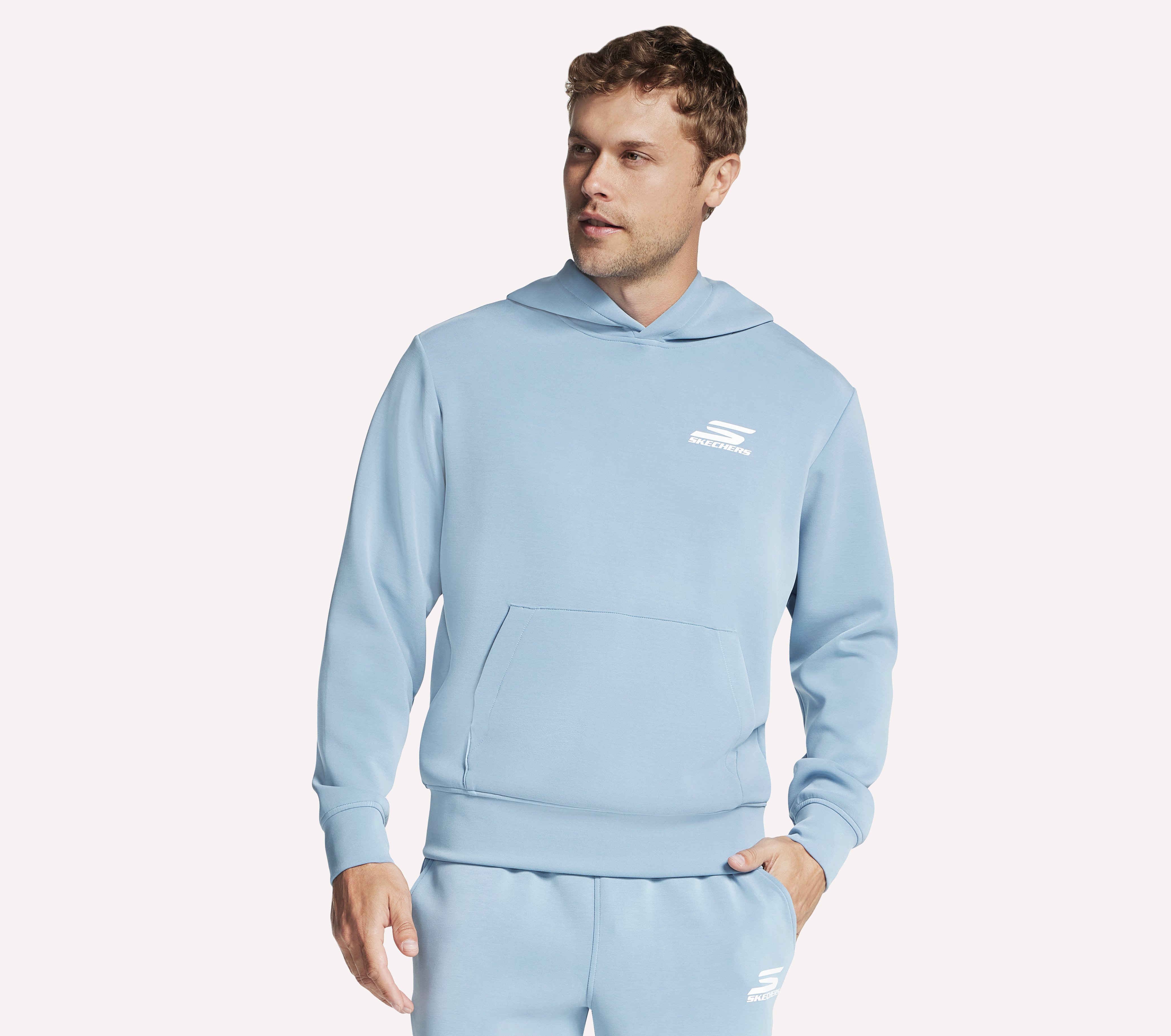 Skechers Skech Cloud Elevate Kapuzenpullover Jacke in Weiss/Blau, Größe 2XL